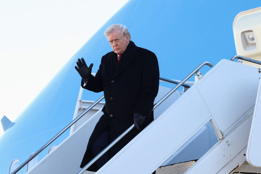 Trump suggests his shakeup of federal officials in Minnesota may ‘de-escalate’ things