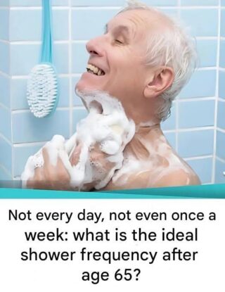 Neither daily nor weekly: What is the ideal shower frequency for people over 65