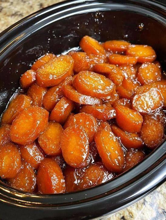 Slow Cooker Amish Honey Glazed Carrots: The Sweet & Buttery Side Dish That Steals Every Holiday Meal!