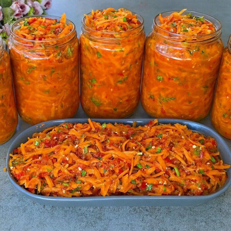 There’s no need to cook it. Everyone who tries it asks for the recipe. Even if you make 100 jars, it still won’t be enough. Incredibly delicious!