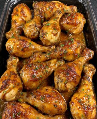 Honey Garlic Baked Chicken Drumsticks
